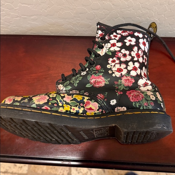 Dr Marten Pascal 1460 Floral Boot Womens size 8 EU39 - Picture 5 of 14
